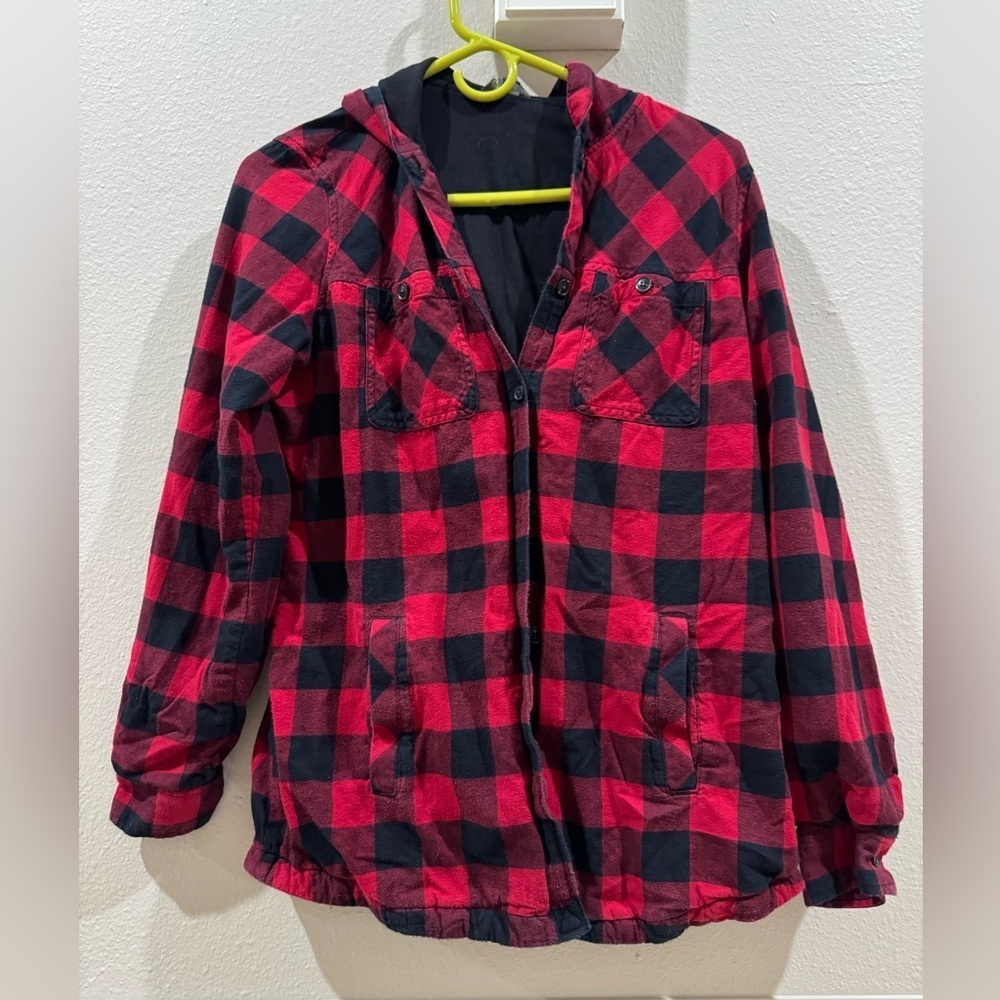Eddie Bauer Women’s S Black/Red Plaid Flannel Long Sleeve Shacket with Hood